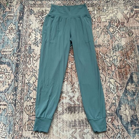 Athleta Salutation Jogger Pant in Powervita Light Blue Teal High Rise Size XS - Picture 8 of 15